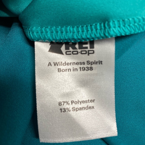REI Top Size XL 18 - Picture 6 of 6